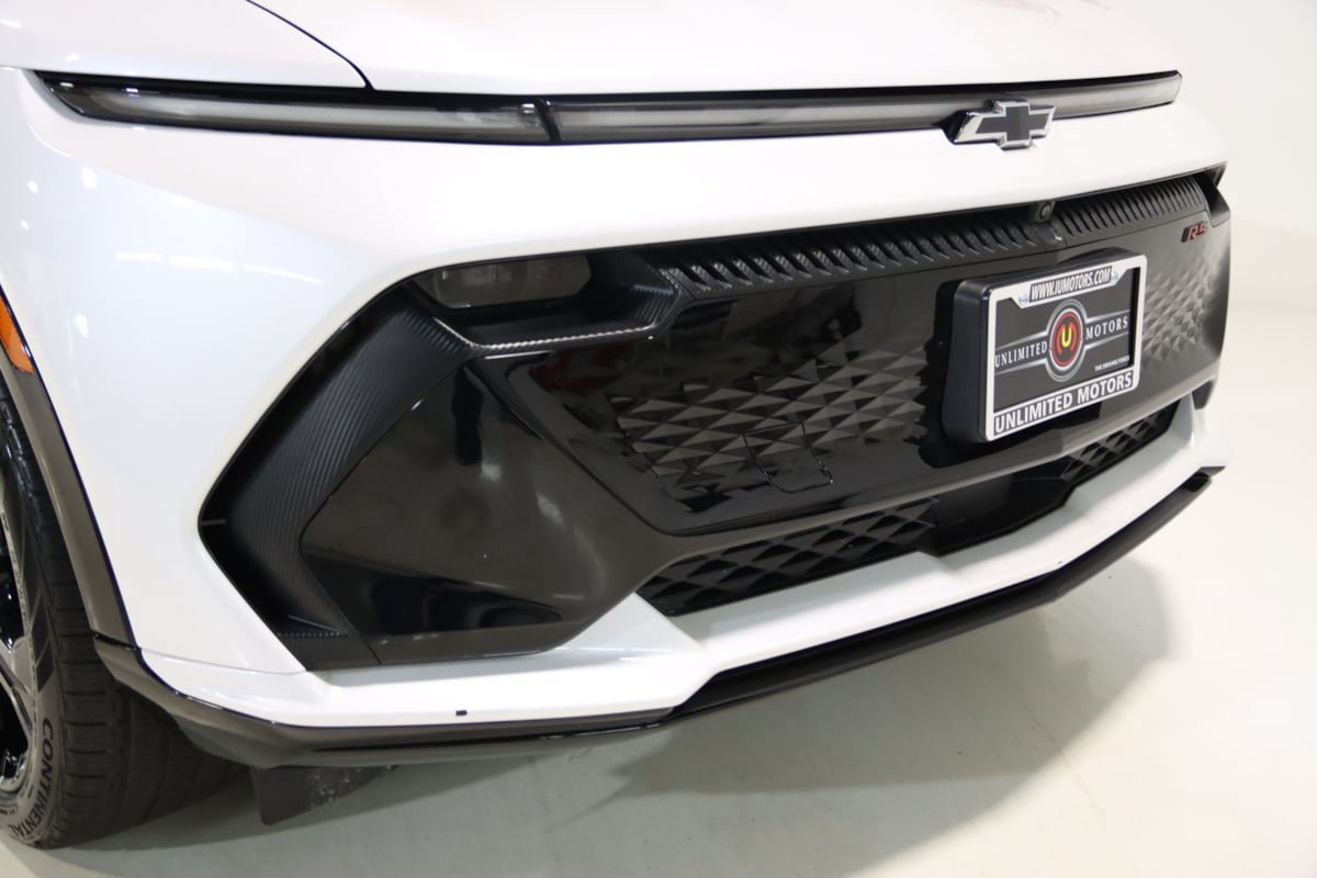 Used 2025 Chevrolet Equinox EV RS FWD image 29