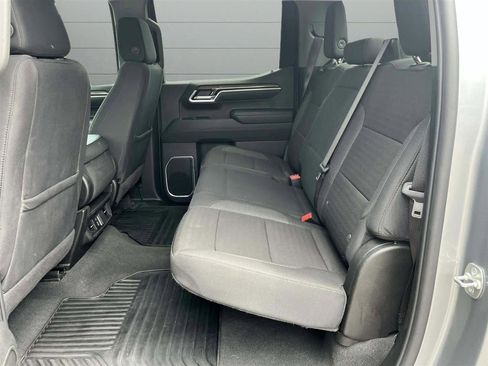 Used 2025 Chevrolet Silverado 1500 LT RWD image 17