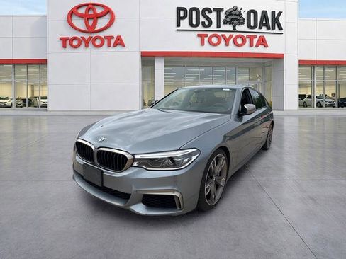 Used 2018 BMW M550i xDrive image 2