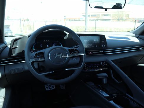 New 2026 Hyundai Elantra SEL Sport Premium FWD image 2