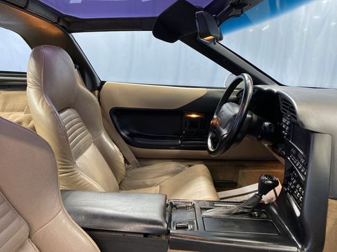 Used 1994 Chevrolet Corvette image 23