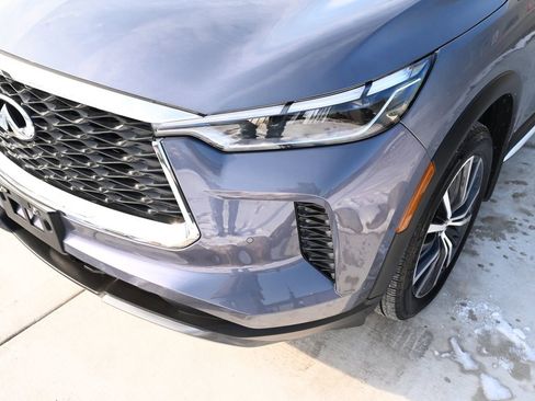 Used 2025 INFINITI QX60 Sensory image 10