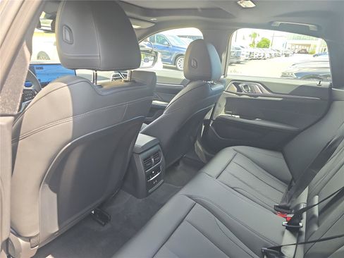 Used 2026 BMW 430i w/ Premium Package RWD image 11