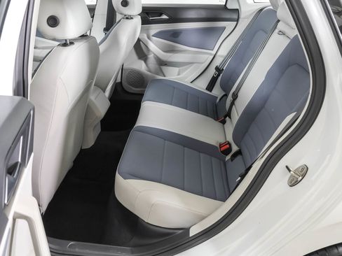 Used 2025 Volkswagen Jetta SE w/ Sunroof Package FWD image 36