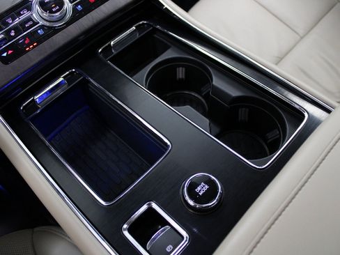 Used 2020 Lincoln Aviator Reserve w/ Equipment Group 201A image 46