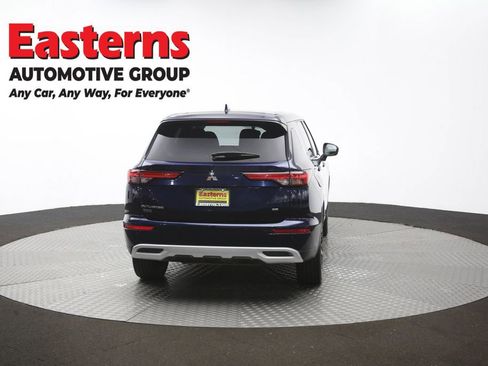 Used 2024 Mitsubishi Outlander SE FWD image 43