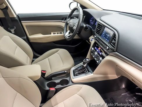 Used 2020 Hyundai Elantra Value Edition FWD image 25