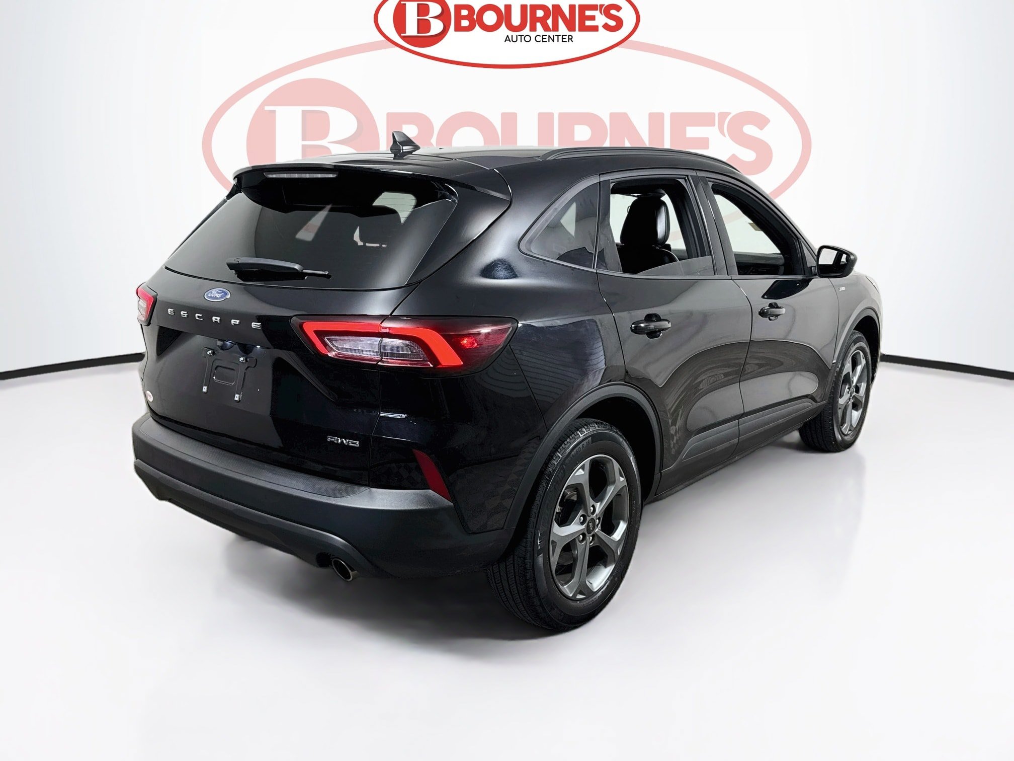 Used 2025 Ford Escape ST-Line AWD/4WD image 9