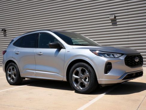Certified 2024 Ford Escape ST-Line FWD image 1