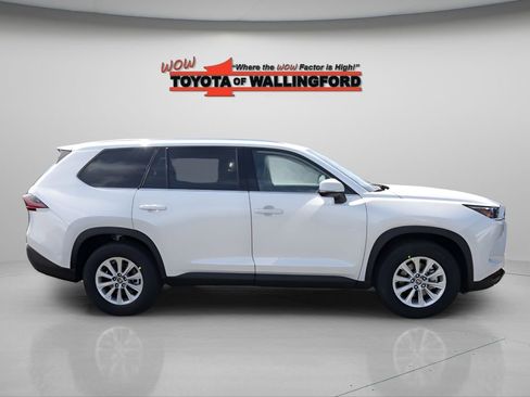 New 2026 Toyota Grand Highlander AWD image 4