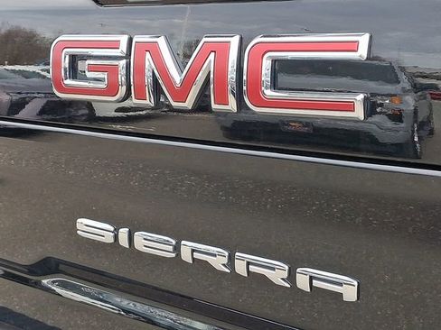 Used 2025 GMC Sierra 2500 AT4 w/ AT4 Premium Plus Package image 34