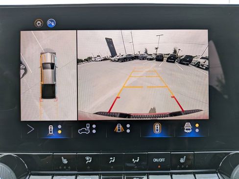 Used 2025 Chevrolet Colorado LT w/ LT Convenience Package RWD image 22