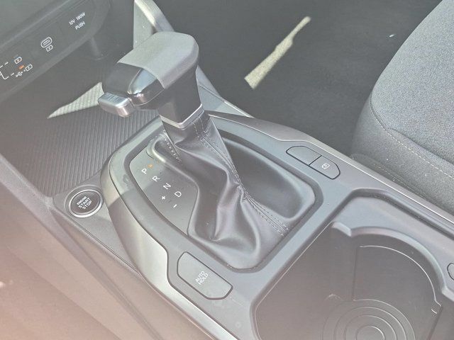 Used 2025 Kia K4 FWD image 19