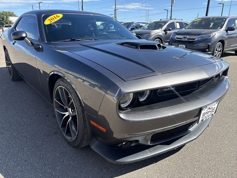 Used 2016 Dodge Challenger R/T Scat Pack image 7