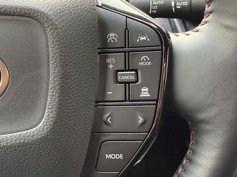 Certified 2025 Toyota Prius Plug-In Hybrid FWD image 24