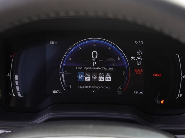Used 2026 Toyota Corolla SE FWD image 30