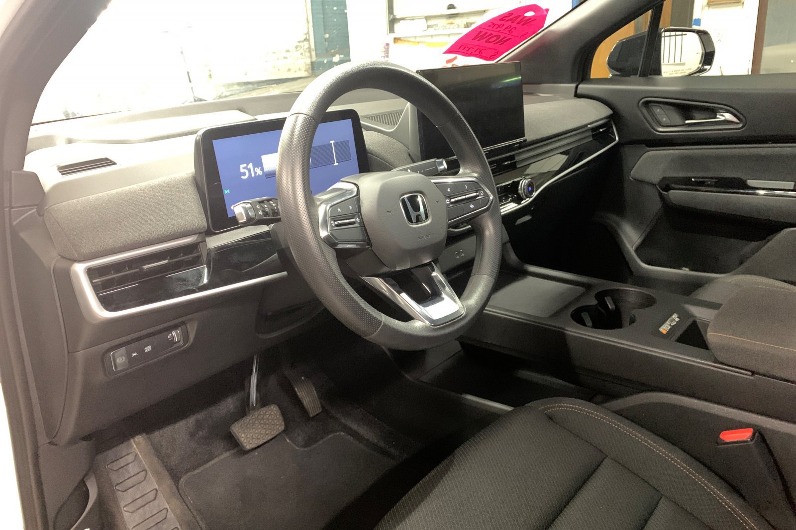 Used 2024 Honda Prologue EX image 12