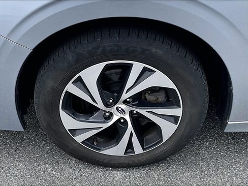 Used 2025 Subaru Legacy Premium AWD/4WD image 7