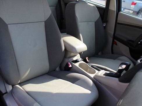 Used 2012 Ford Focus SE FWD image 59