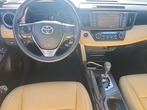 Used 2018 Toyota RAV4 XLE image 8