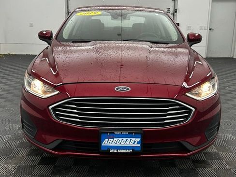 Used 2019 Ford Fusion SE image 14