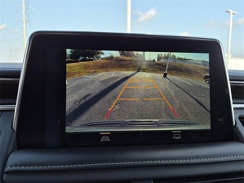 Used 2023 Chevrolet Suburban Premier image 44