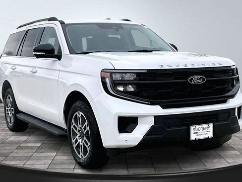 New 2025 Ford Expedition Active image 1