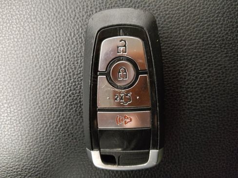 Used 2018 Ford Fusion S image 32