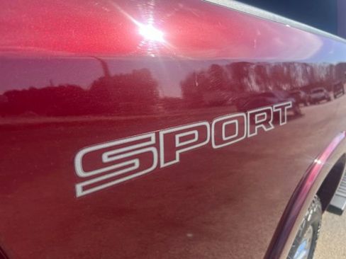 Used 2022 RAM 1500 Laramie w/ Sport Appearance Package image 7