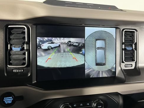 Used 2023 Ford Bronco Wildtrak image 20