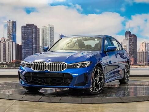 Used 2026 BMW 330i xDrive Sedan w/ M Sport Package AWD/4WD image 2