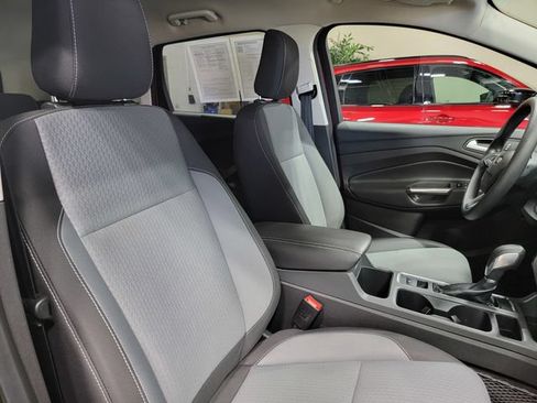 Used 2018 Ford Escape SE w/ SE Sync 3 Package AWD/4WD image 15