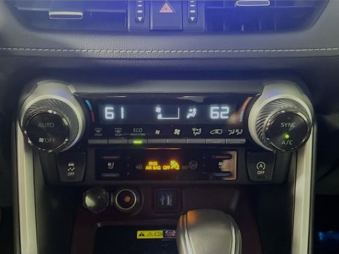 Used 2024 Toyota RAV4 Limited image 26