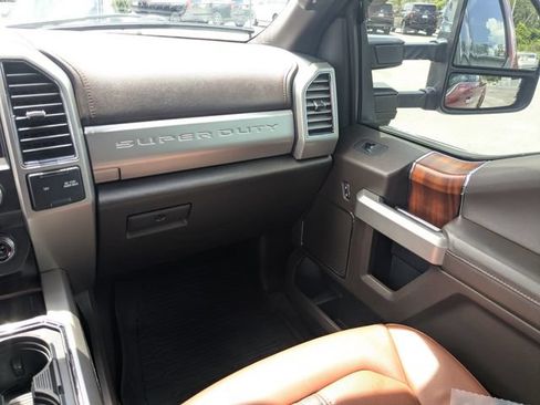 Used 2021 Ford F350 King Ranch w/ King Ranch Ultimate Package AWD/4WD image 16