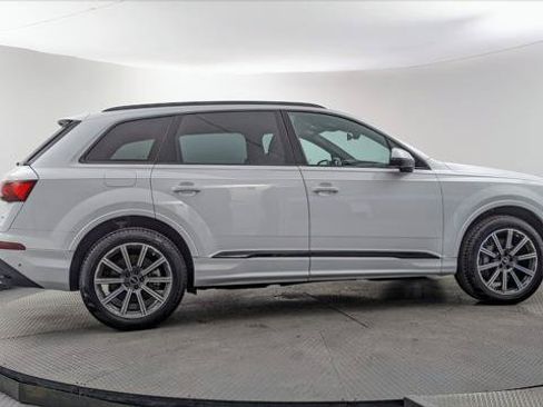 Used 2023 Audi Q7 2.0T Premium Plus AWD/4WD image 9