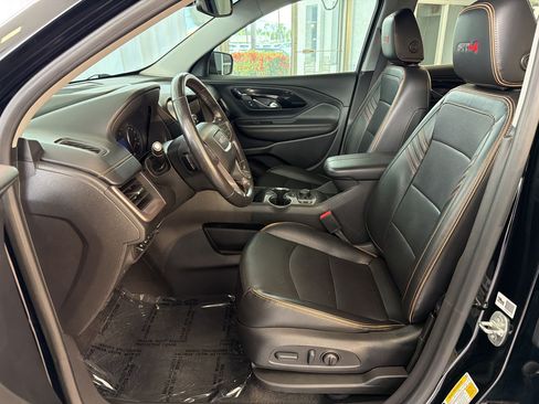 Used 2022 GMC Terrain AT4 w/ Tech Package AWD/4WD image 5