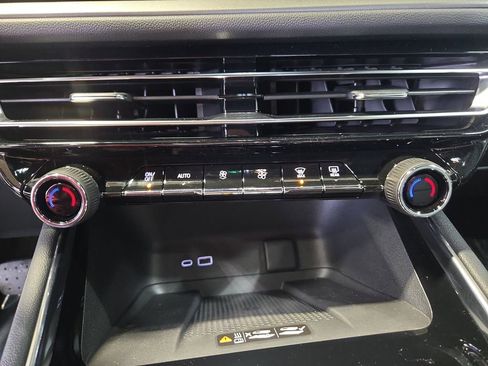 New 2026 Chevrolet Traverse LT w/ Driver Confidence Package image 25