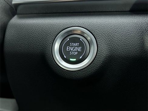 Used 2025 GMC Terrain Elevation image 17