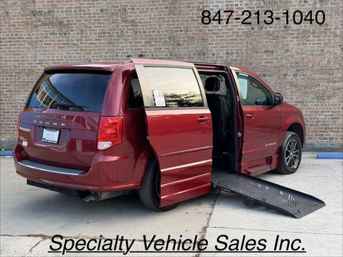 Used 2015 Dodge Grand Caravan R/T w/ Safety Sphere Group image 2