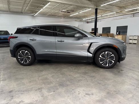Used 2024 Chevrolet Blazer EV LT AWD/4WD image 6