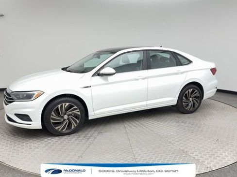 Used 2019 Volkswagen Jetta SEL Premium FWD image 6