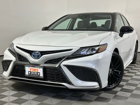 Used 2022 Toyota Camry XSE image 35