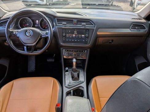 Used 2019 Volkswagen Tiguan SE image 29