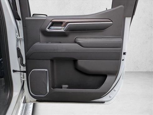 Used 2023 GMC Sierra 1500 SLT image 28