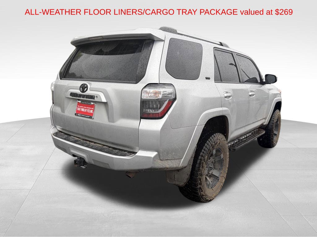 Used 2020 Toyota 4Runner SR5 AWD/4WD image 8