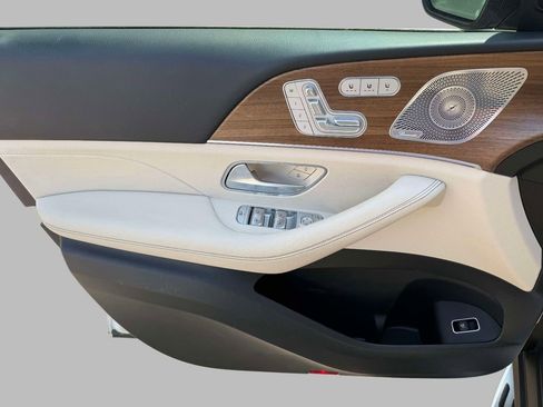 Used 2023 Mercedes-Benz GLS 450 4MATIC image 20