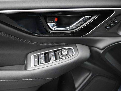 Used 2023 Subaru Outback Limited image 10