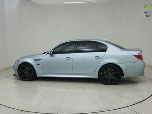 Used 2006 BMW M5 image 65