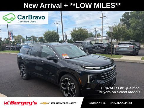 Used 2026 Chevrolet Traverse High Country w/ LPO, Floor Liner Package AWD/4WD image 1