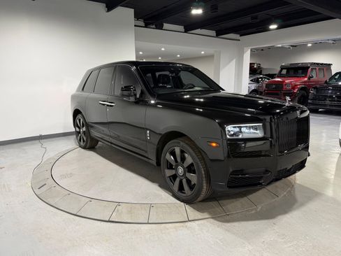 Used 2023 Rolls-Royce Cullinan image 6